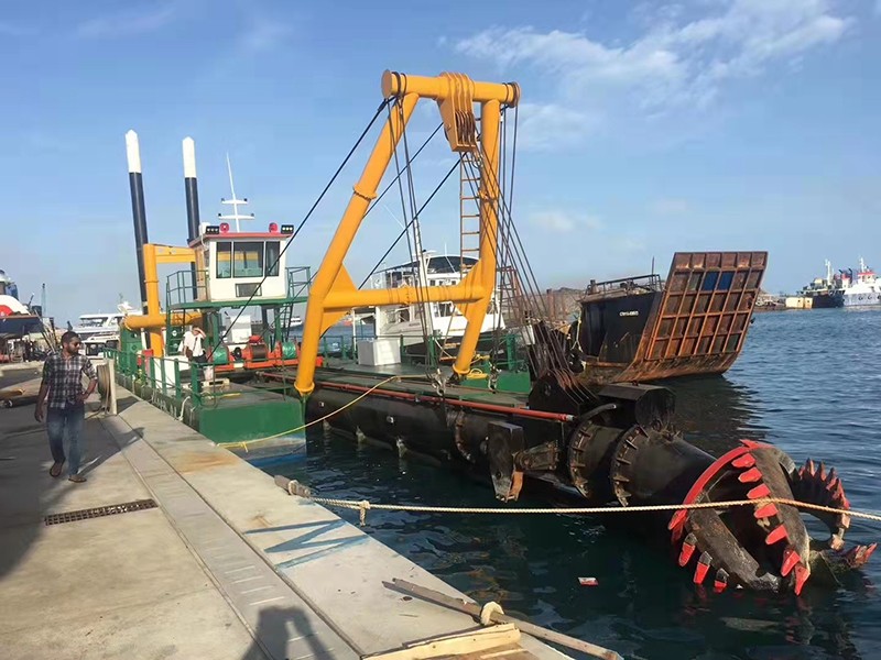 Operation and maintenance of dredger