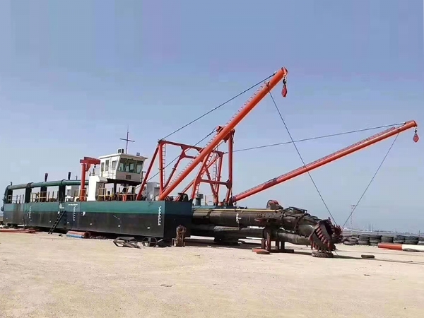 Dredging dredger